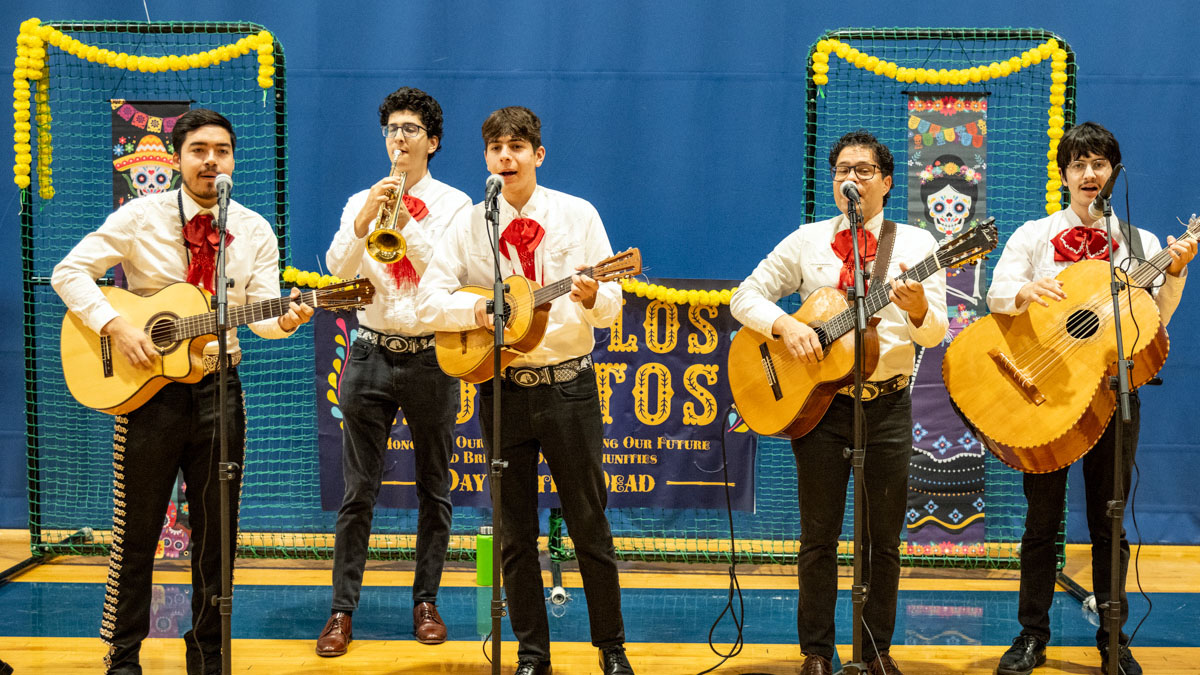 Park District of Highland Park's Dia De Los Muertos